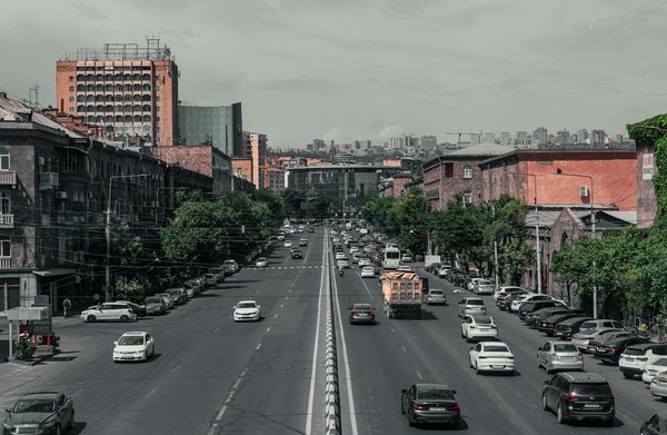 Des Villes Intelligentes pour une Réduction Maximale des Émissions : Innovation et Efficacité