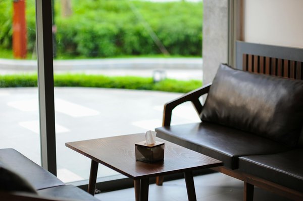 Comment les crises économiques récentes affectent-elles le commerce mondial ?